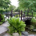 Decora el jardín de tu casa con puentes ¡Se ve precioso!